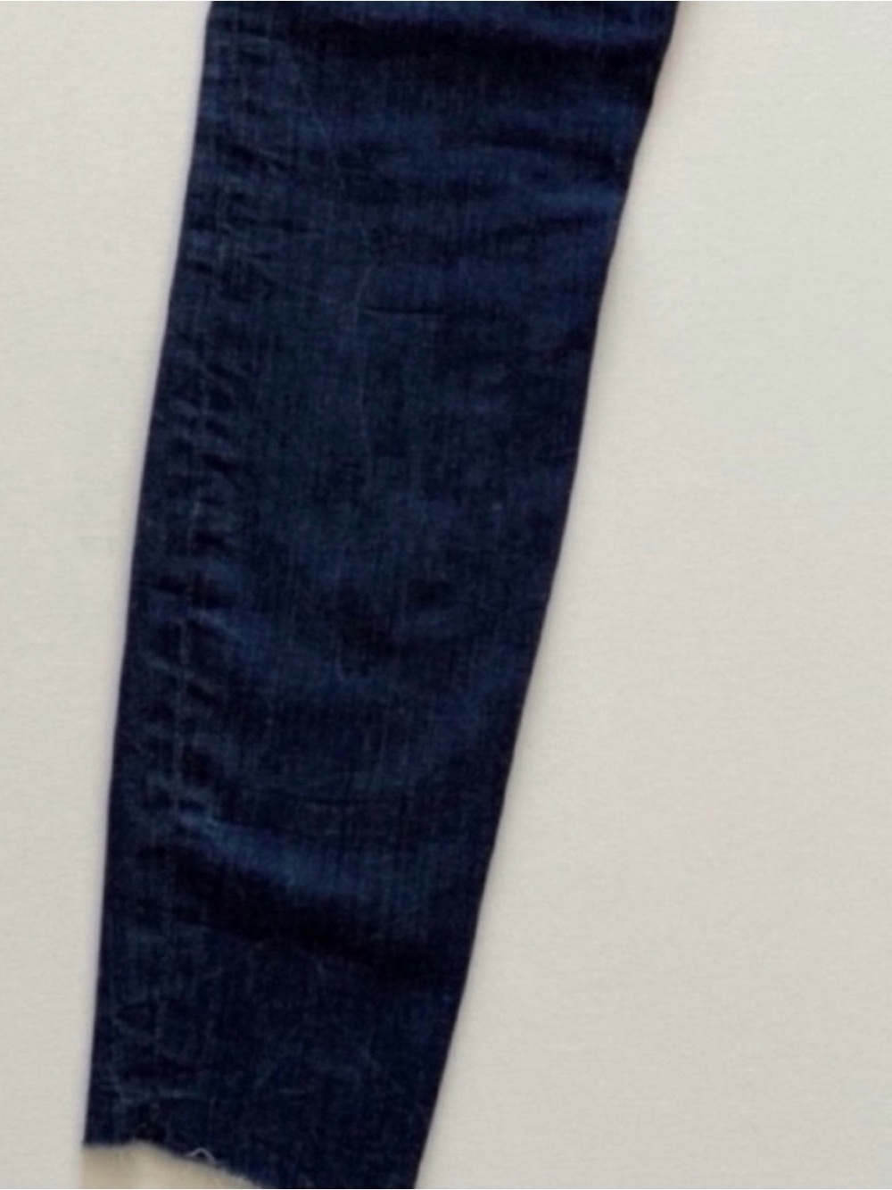 Frame Denim Le Skinny de Jean in Meyer wash with cascade hem - Picture 6 of 8